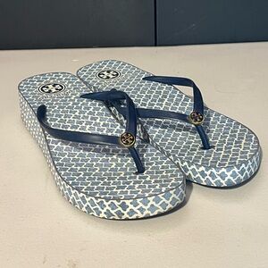 Patterned Tory Burch Flip flops